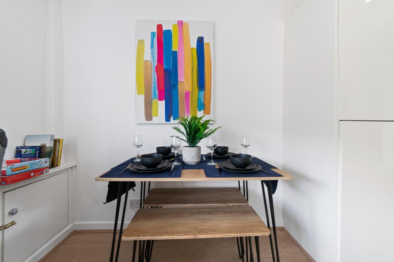 Village Cwtch Whitchurch 2 Bedroom Apartment كارديف المظهر الخارجي الصورة