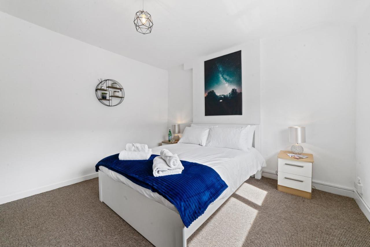 Village Cwtch Whitchurch 2 Bedroom Apartment كارديف المظهر الخارجي الصورة