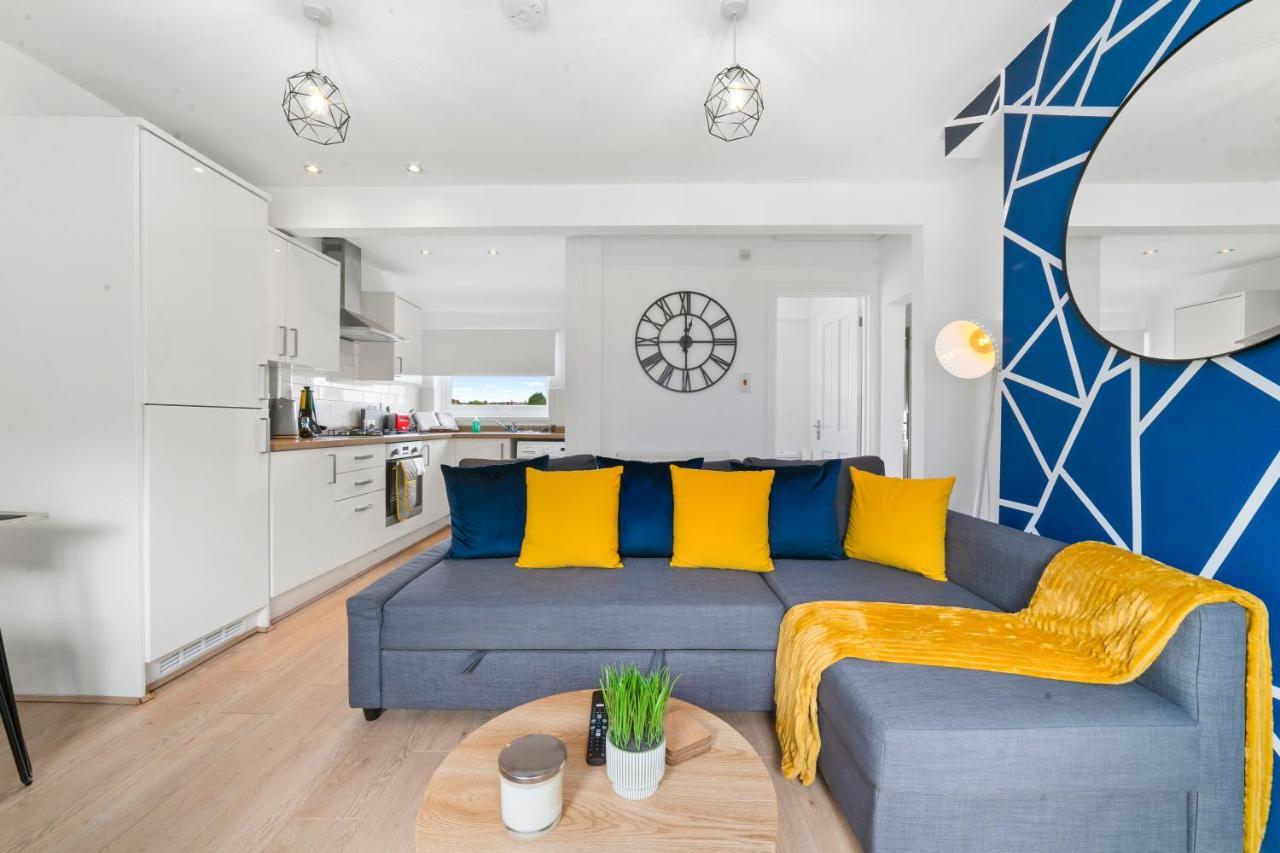 Village Cwtch Whitchurch 2 Bedroom Apartment كارديف المظهر الخارجي الصورة