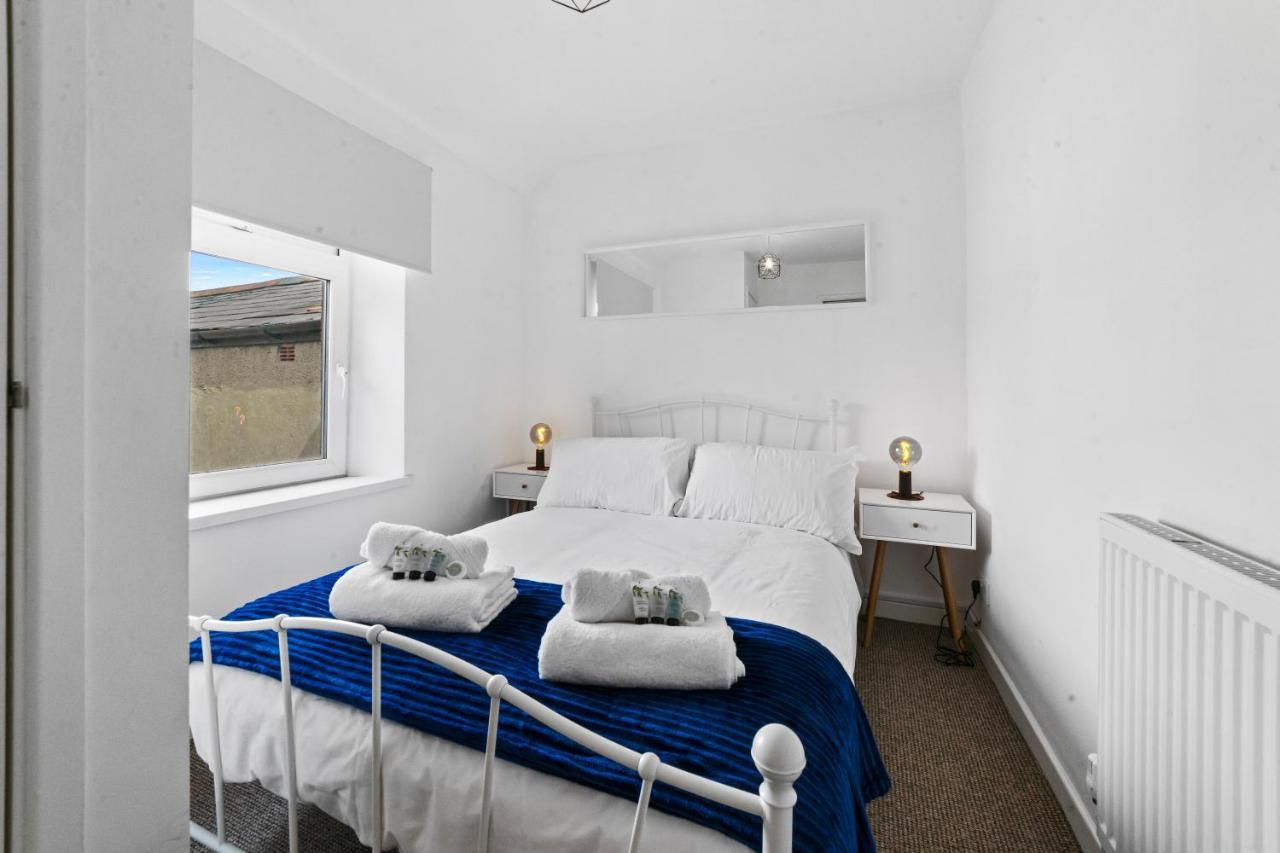 Village Cwtch Whitchurch 2 Bedroom Apartment كارديف المظهر الخارجي الصورة