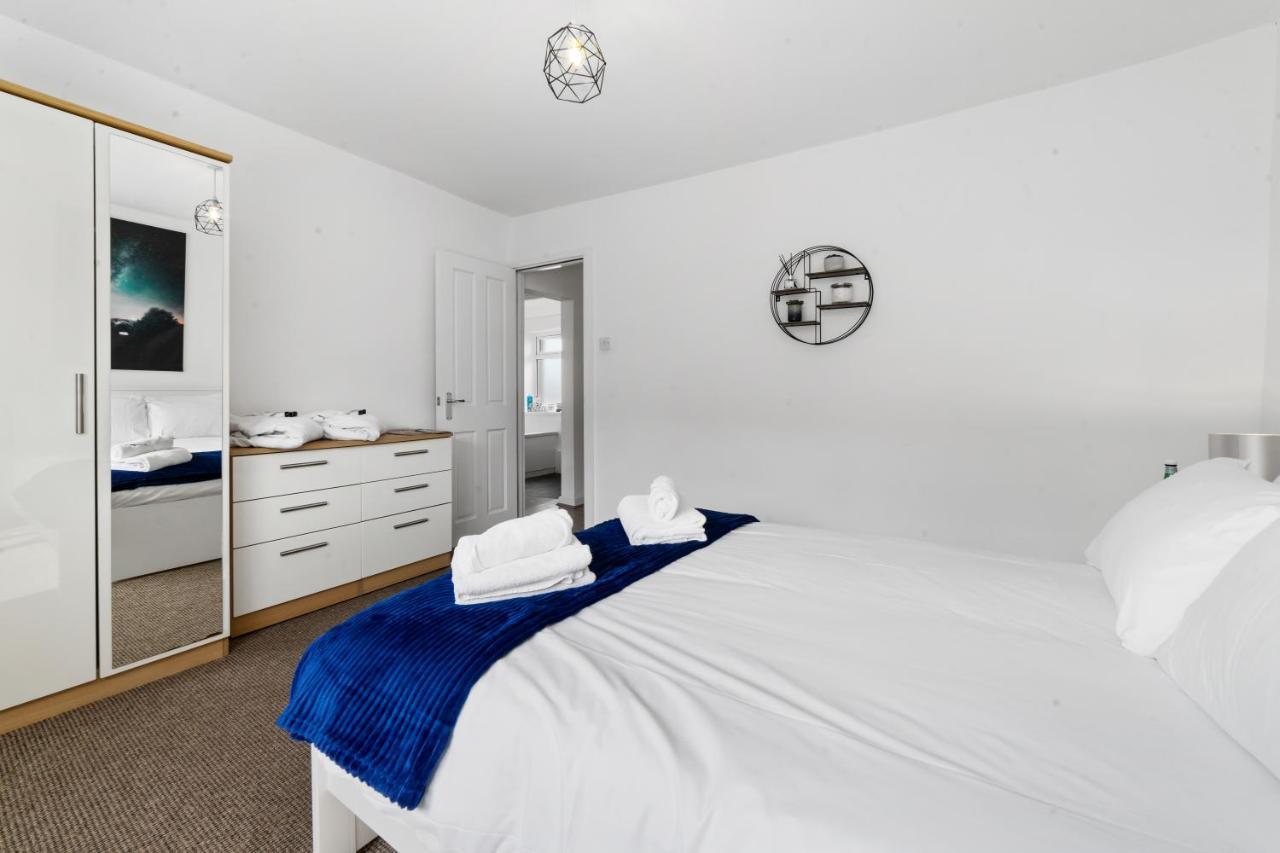 Village Cwtch Whitchurch 2 Bedroom Apartment كارديف المظهر الخارجي الصورة