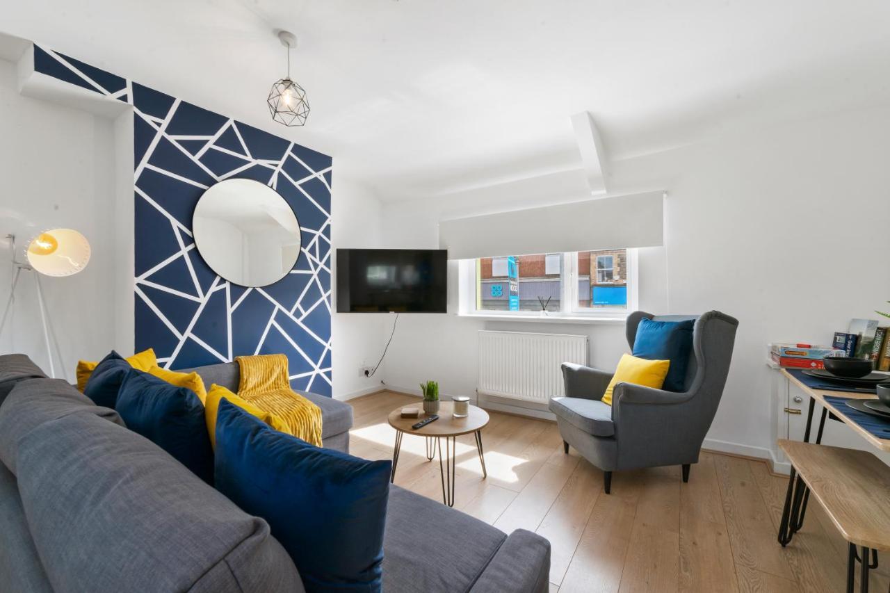 Village Cwtch Whitchurch 2 Bedroom Apartment كارديف المظهر الخارجي الصورة